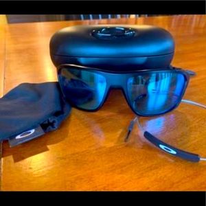 Oakley Split Shot mens sunglasses